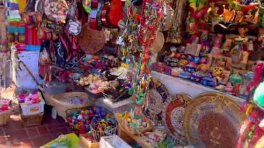 Los Angeles 'taki ünlü Olvera Caddesi, Los Angeles - LOS ANGELES, ABD - 5 Kasım 2023