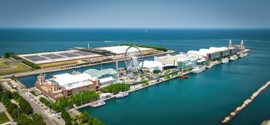 Chicago 'daki Donanma İskelesi - Hava Aracı Fotoğrafçılığı - Chicago, ILLINOIS - Haziran 06, 2023