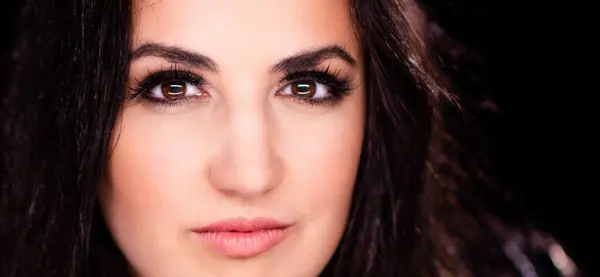 Det Vakre Ansiktet Til Tyrkisk Kvinne Nært Hold Modellfotografering Studio – stockfoto