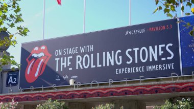 PARIS, FRANCE - SEPTEMBER 04, 2023 'te Paris' teki Rolling Stones 'un sürükleyici gösterisi