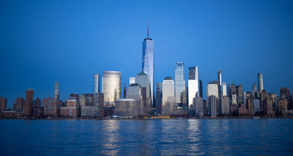 Evening view over the skyline of Manhattan - street photography