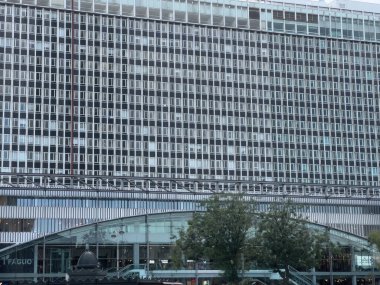 Paris 'teki Montparnasse Tren İstasyonu - PARIS, FRANCE - 4 Eylül 2023