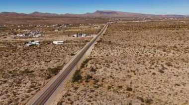 Kuru manzarasıyla yukarıdan Arizona Çölü - hava manzarası - hava fotoğrafçılığı