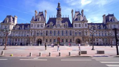Paris Belediye Sarayı 'ndaki avlu - PARIS, FRANCE - Eylül 04, 2023