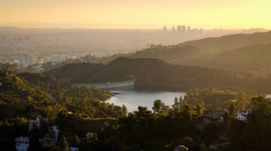 Göl Hollywood hava görüntüsü - Los Angeles İHA görüntüleri - hava fotoğrafçılığı