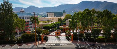 Walt Disney Şirketi Burbank - Los Angeles Drone 'un ünlü Walt Disney Stüdyoları - LOS ANGELES, ABD - NOVEMBER 5, 2023