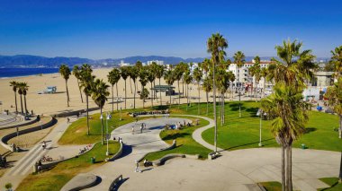 Venedik Plajı California yukarıdan güneşli bir günde Los Angeles Drone 'un hava fotoğrafçılığı