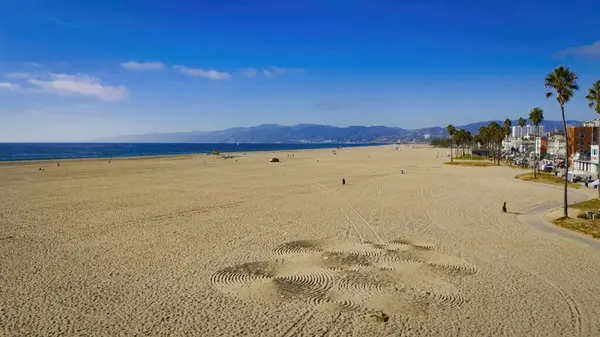 Venedik Plajı California yukarıdan güneşli bir günde Los Angeles Drone 'un hava fotoğrafçılığı