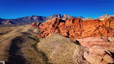 Nevada Çölü ve muhteşem manzarası ve kanyonları - hava fotoğrafçılığı