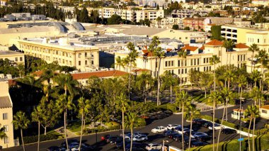 Melrose Gate Paramount Stüdyoları 'nın hava görüntüsü - Los Angeles Drone görüntüleri - LOS ANGELES, ABD - 5 Kasım 2023