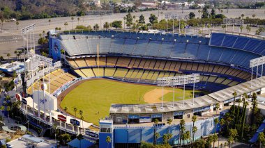 Los Angeles 'taki ünlü Dodgers Stadyumu - Los Angeles İHA görüntüsü - LOS ANGELES, ABD - 5 Kasım 2023