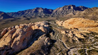 Nevada Çölü ve muhteşem manzarası ve kanyonları - hava fotoğrafçılığı