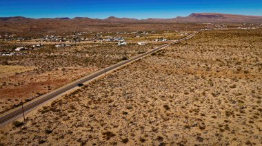 Kuru manzarasıyla yukarıdan Arizona Çölü - hava manzarası - hava fotoğrafçılığı