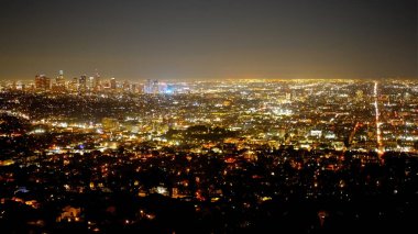 Los Angeles 'ın hareketli şehrinin harika manzarası. Seyahat fotoğrafçılığı.