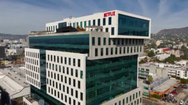 Los Angeles 'taki Netflix Genel Merkezi yukarıdan Los Angeles İHA görüntüsü - LOS ANGELES, ABD - 5 Kasım 2023