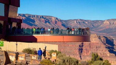 Eagle Point 'teki Grand Canyon Hava Yolu - Şeftali Baharı, ABD - 31 Ekim 2023