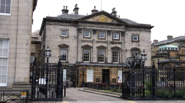 Edinburgh 'daki İskoçya Kraliyet Bankası - EDINBURGH, BİRLİK KINGDOM - Ekim 04, 2022