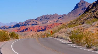 Nevada ve Arizona çöllerinin güzel manzarası. Seyahat fotoğrafçılığı.
