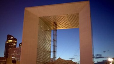 Paris 'in La Defans Bölgesi' ndeki ünlü kemer - PARIS, FRANCE - Eylül 04, 2023