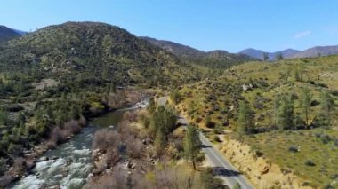 Kaliforniya 'daki Sequoia Ulusal Ormanı' nın güzel doğası - hava manzarası