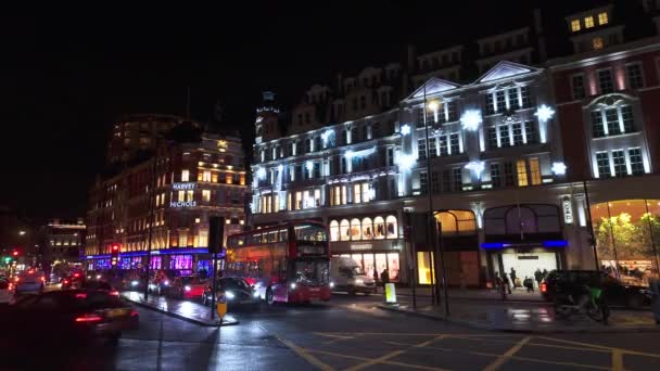 Street View London Knightsbridge Night Christmas Time Londres Reino Unido — Vídeo de stock