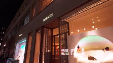 Londra 'daki Sloane Caddesi' ndeki Hermes mağazası - Londra, Birleşik KINGDOM - 12 Aralık 2023