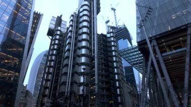 Lloyds Buidling Londra 'da - Lloyds Sigorta Grubu' nun merkezi - LONDON, UNITED KINGDOM - 12 Aralık 2023