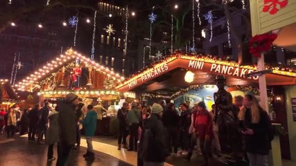 伦敦莱斯特广场的圣诞市场 2023年12月12日 英国伦敦 — 图库视频影像