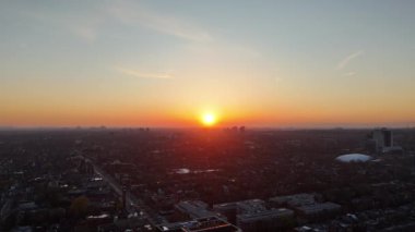 Toronto Kanada üzerinde güzel bir gün batımı. Hava aracı ile seyahat fotoğrafları.