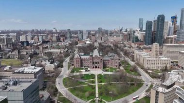 Kanada 'daki Toronto Üniversitesi kampüsünün hava manzarası - TORONTO, CANADA NORTH AMERICA - 17 Nisan 2024