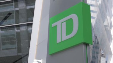 Toronto Kanada 'daki TD banka logosu - TORONTO, ONTARIO CANADA - 15 Nisan 2024