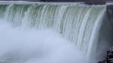 Dünyanın en ünlü şelaleleri Niagara Kanada 'ya düşer - Kanada' da seyahat fotoğrafçılığı