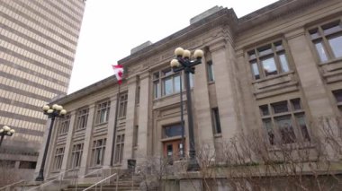 Hamilton Ontario 'daki halk kütüphanesi - GUELPH, CANADA - 13 Nisan 2024