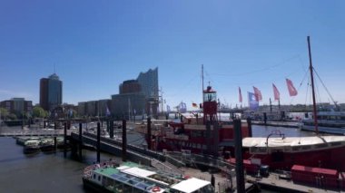 Hamburg Limanı, Hamburg Liman Bölgesi - HAMBURG, Almanya - 15 Mayıs 2024