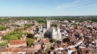 Canterbury Katedrali 'nin tarihi şehir merkezi üzerinde ünlü Canterbury Katedrali - hava aracı fotoğrafçılığı