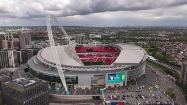 Wembley Stadyumu yukarıdan Londra - ünlü futbol stadyumu - LONDON, İngiltere - 27 Mayıs 2024