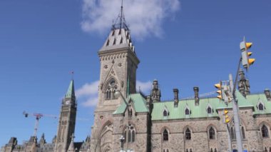Parliament binası Ottawa 'da Parliament Hill - OTTAWA, CANADA NORTH AMERICA - 17 Nisan 2024