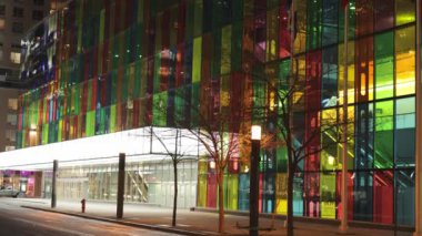 Montreal Kongre Merkezi Gece - MONTREAL, CANADA Kuzey AMERİKA - 20 Nisan 2024