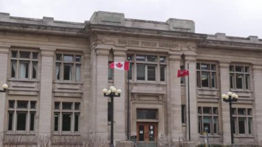 Hamilton Halk Kütüphanesi - HAMILTON, CANADA Kuzey AMERİKA - 13 Nisan 2024