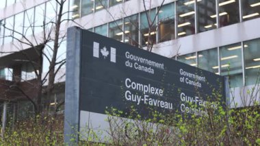 Montreal şehir merkezindeki Kanada Hükümeti - Montreal, Kanada Kuzey Amerika - 20 Nisan 2024