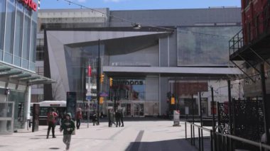 Ottawa Kanada 'daki CF Rideau merkez alışveriş merkezi Byward Bölgesi - OTTAWA, CANADA NORTH AMERICA - 17 Nisan 2024