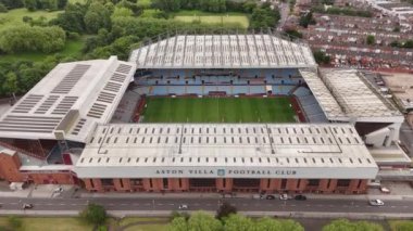 Villa Park Stadyumu üzerinden uçuş - Aston Villa Futbol Kulübü Birmingham - BIRMINGHAM, ENGLAND - 22 Mayıs 2024