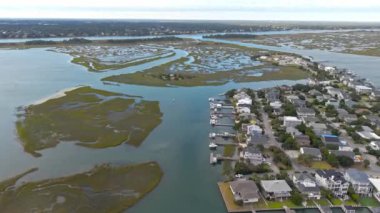 Wilmington North Carolina 'daki Wrightsville Plajı. Tipik manzara manzarası.