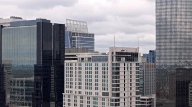 Charlotte North Carolina 'nın merkezindeki yüksek katlı ofis binaları - CHARLOTTE, Kuzey CAROLINA - 27 Ekim 2024