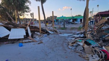 Bir kasırga sonrası fırtına hasarı - Aziz PETERSBURG, ABD - 1 Kasım 2024