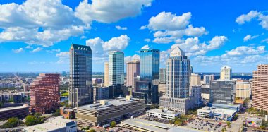 Tampa Florida şehir merkezi gökyüzü görüntüsü - TAMPA, ABD - 31 Ekim 2024
