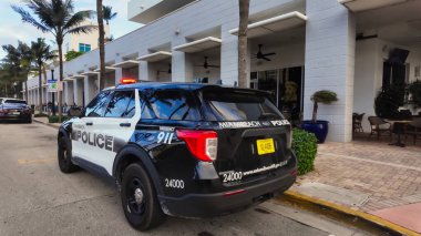 Miami Plajı Polis Aracı - MIAMI, FLORIDA - 5 Kasım 2024