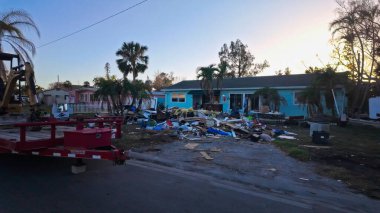 Florida 'daki Milton kasırgasından sonra meydana gelen fırtına hasarı - SAINT PETERSBURG, ABD - Kasım 12024