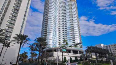 Miami Beach Florida 'daki Ritz Carlton Konutları - MIAMI, FLORIDA - 5 Kasım 2024