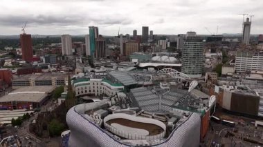 Şehir merkezindeki Bullring Alışveriş Merkezi Birmingham 'ın yukarıdan görünüşü - KIRMINGHAM, ENGLAND - 22 Mayıs 2024